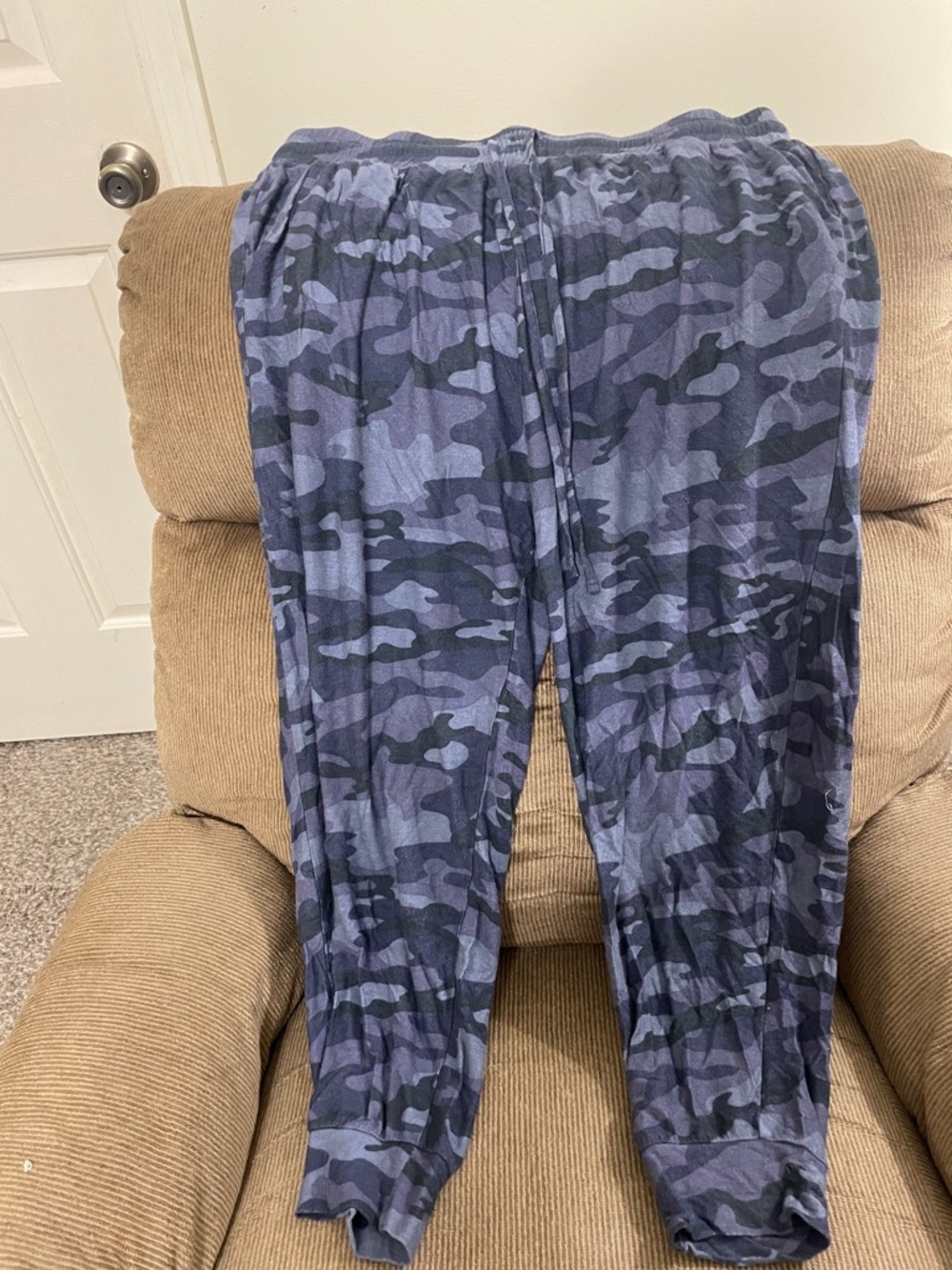 Zenana Outfitters Navy and Gray Camouflage Lounge Joggers